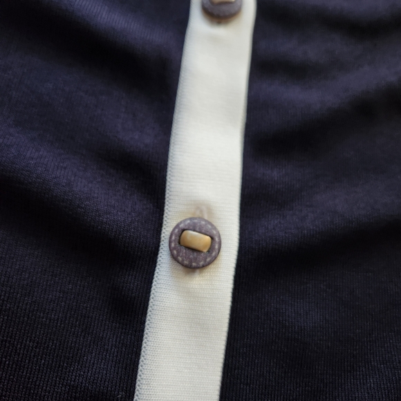 Exclusively Misook Button Front Cardigansz XL - Picture 4 of 5